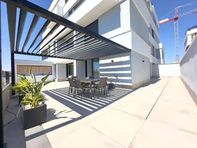 Piso de alto standing de 85 m2 en venta en San Pedro del Pinatar, Murcia