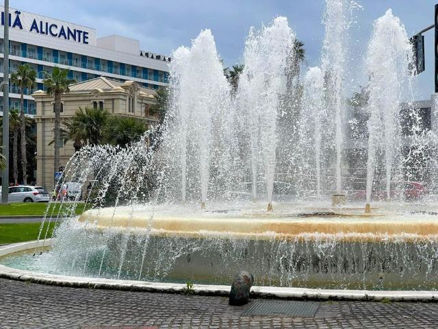 Piso de alto standing de 86 m2 en venta en Alicante, España