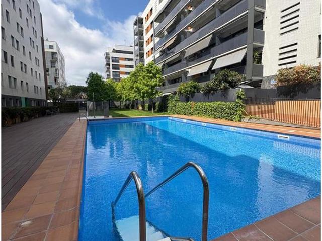 Piso de alto standing de 88 m2 en venta en San Feliú de Llobregat, Cataluña