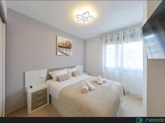 Piso de alto standing de 90 m2 en alquiler en Alicante, España