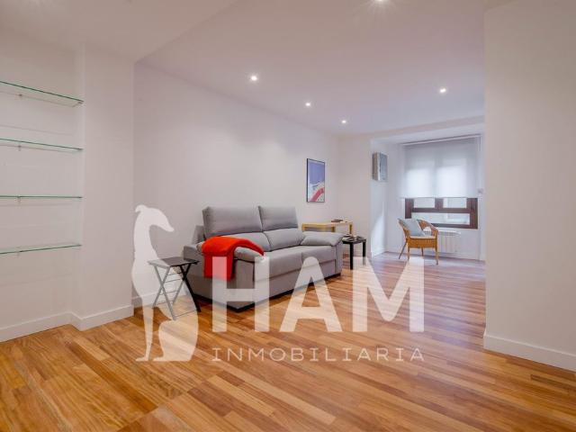 Piso de alto standing de 90 m2 en alquiler en Madrid, España