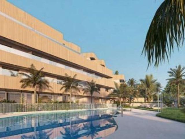 Piso de alto standing de 91 m2 en venta en Estepona, Andalucía