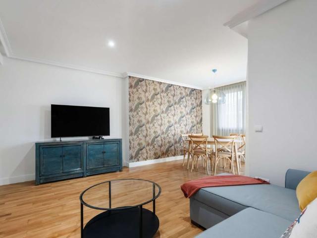 Piso de alto standing de 92 m2 en alquiler en Madrid, Comunidad de Madrid