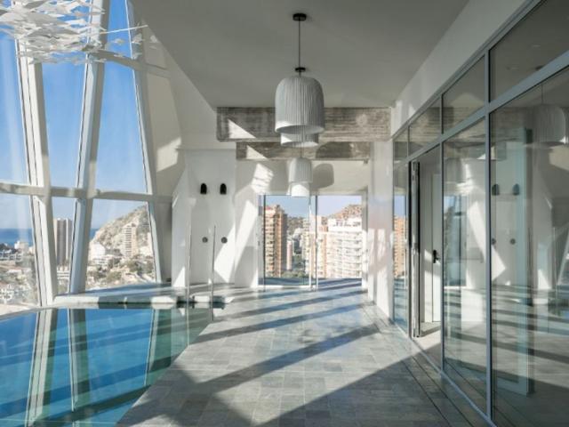 Piso de alto standing de 92 m2 en venta en Benidorm, España