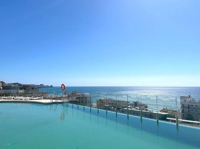 Piso de alto standing de 93 m2 en venta en Fuengirola, España