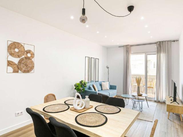 Piso de alto standing de 94 m2 en alquiler en Barcelona, Cataluña