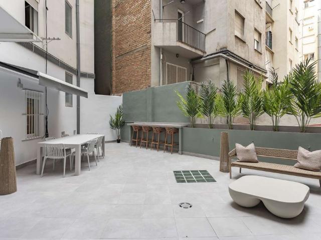 Piso de alto standing de 94 m2 en alquiler en Barcelona, España