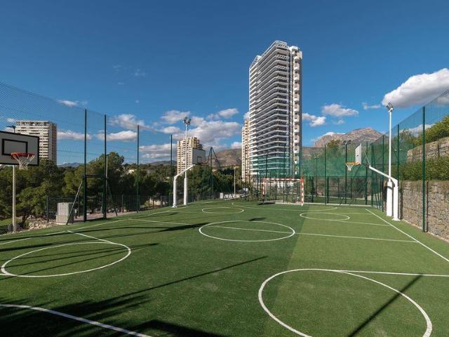 Piso de alto standing de 94 m2 en venta en Benidorm, España