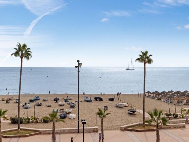 Piso de alto standing de 95 m2 en venta en Fuengirola, España