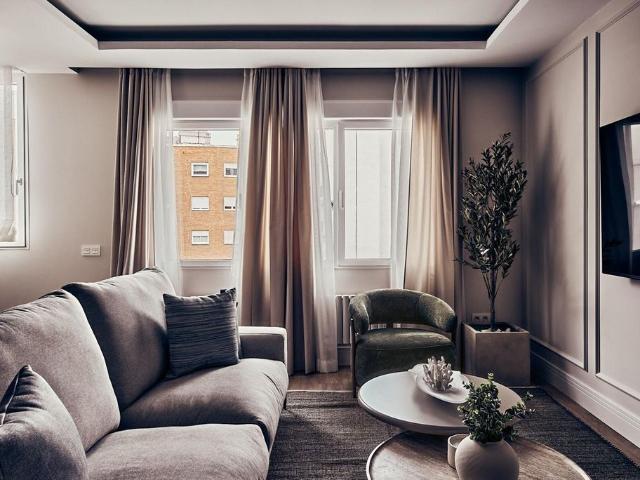 Piso de alto standing de 95 m2 en venta en Madrid, España