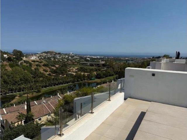 Piso de alto standing de 96 m2 en venta en Benahavís, Andalucía