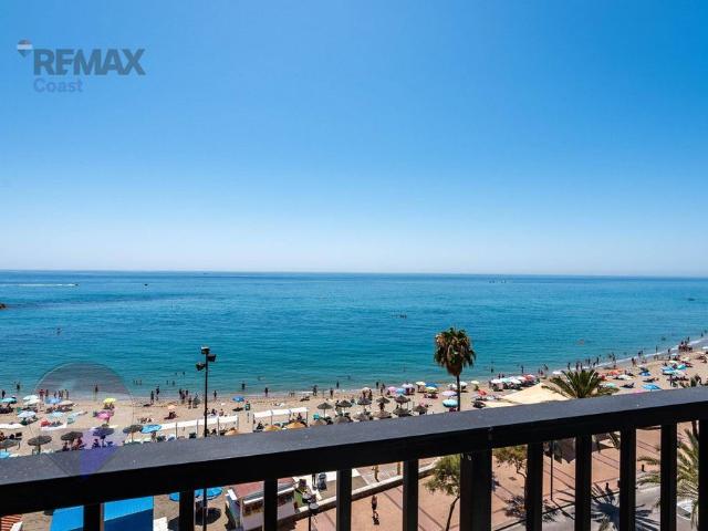Piso de alto standing de 96 m2 en venta en Fuengirola, España
