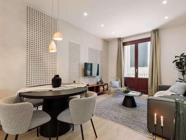 Piso de alto standing de 97 m2 en alquiler en Barcelona, Cataluña