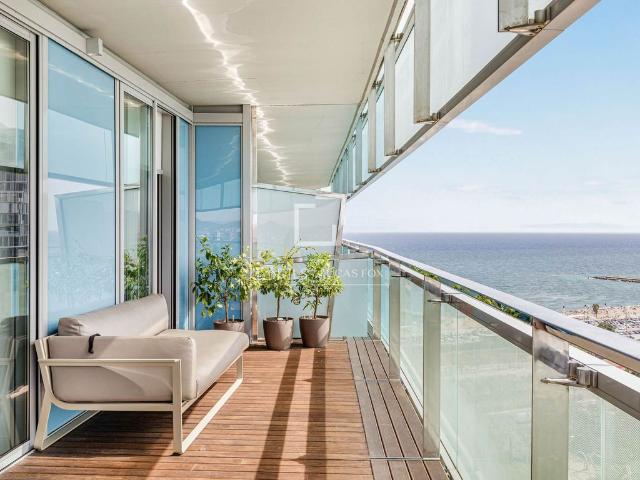 Piso de alto standing de 97 m2 en venta en Barcelona, España
