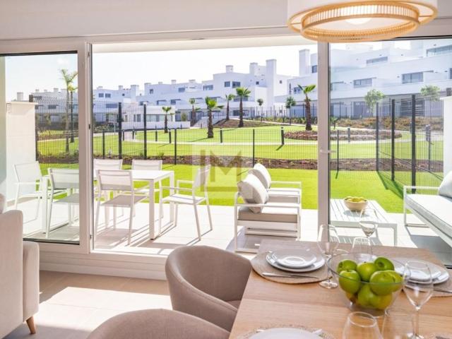 Piso exclusivo de 97 m2 en venta en Bel Air, Estepona, Málaga, Andalucía
