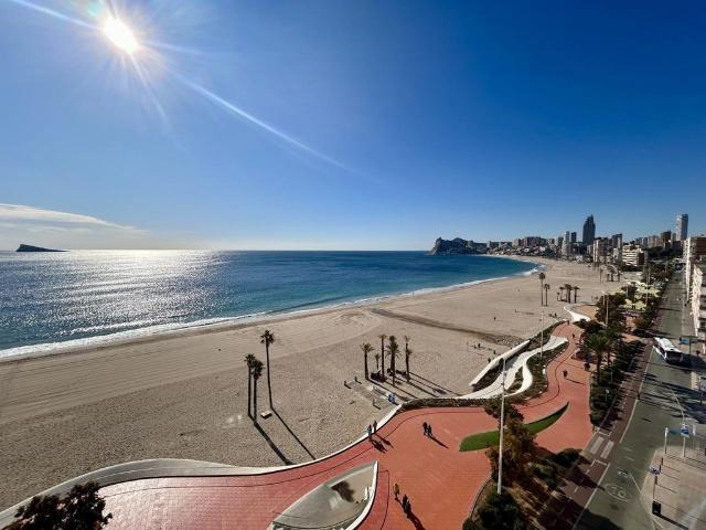 Piso de alto standing de 97 m2 en venta en Benidorm, Comunidad Valenciana