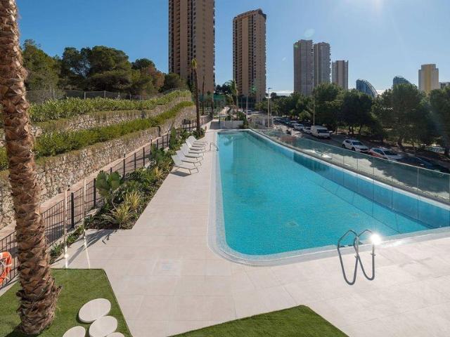 Piso de alto standing de 97 m2 en venta en Benidorm, España