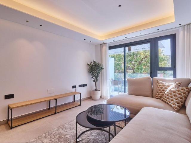 Piso de alto standing de 97 m2 en venta en Fuengirola, Andalucía