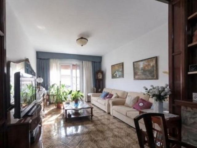 Piso de alto standing de 97 m2 en venta en Madrid, España