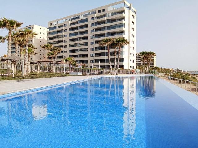 Piso de alto standing de 98 m2 en venta en Torrevieja, España