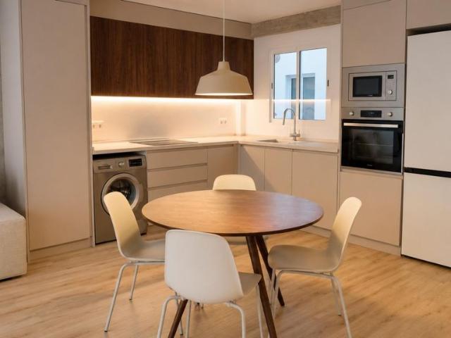 Piso de alto standing de 99 m2 en alquiler en Valencia, España