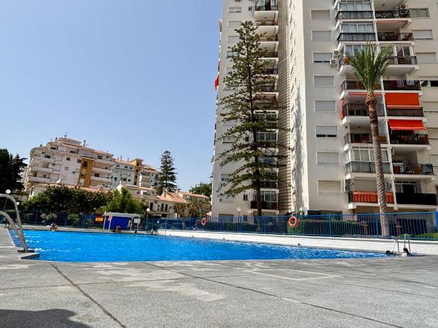 Piso de alto standing de 99 m2 en venta en Fuengirola, España
