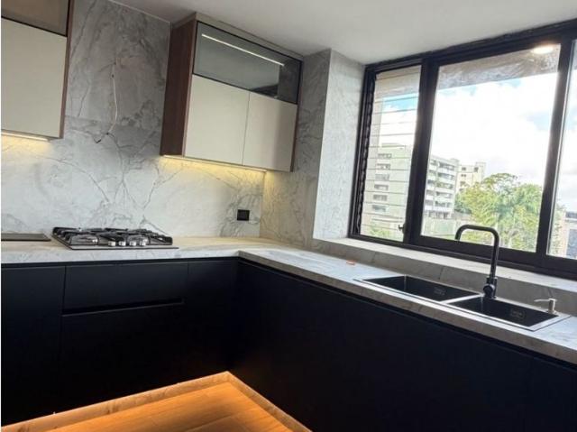 Piso de alto standing en alquiler en Nueva Caracas, Venezuela