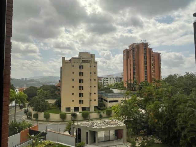 Piso de alto standing en alquiler en Nueva Caracas, Venezuela