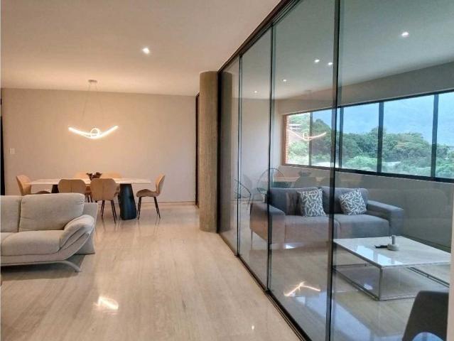 Piso de alto standing en alquiler en Nueva Caracas, Venezuela