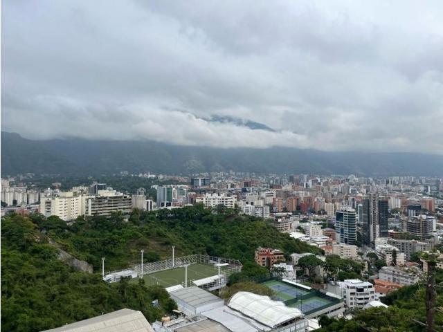 Piso de alto standing en alquiler en Nueva Caracas, Distrito Capital