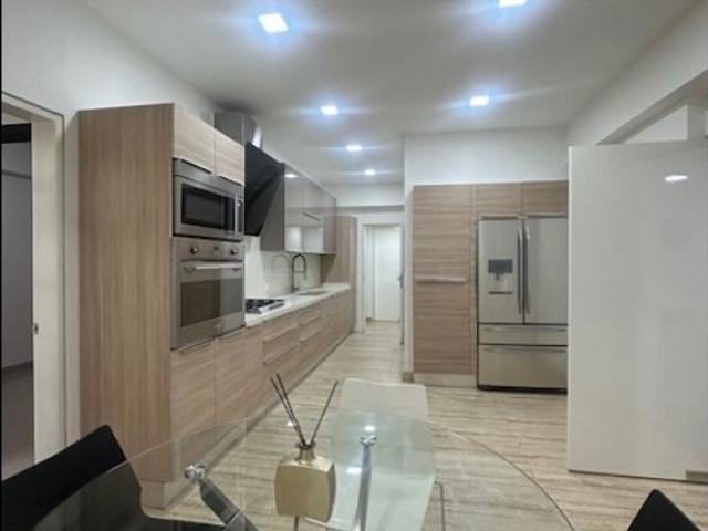 Piso de alto standing en venta en Caracas, Distrito Capital