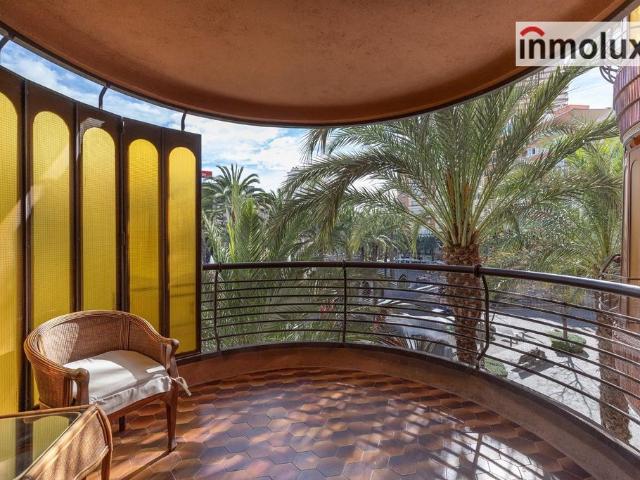 Piso de alto standing en venta en Alicante, España