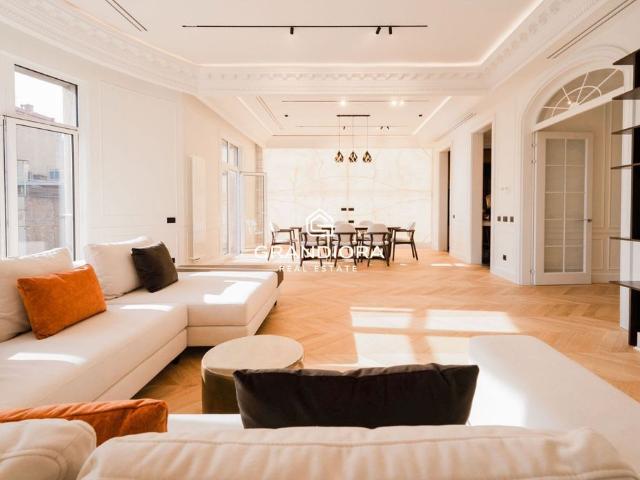 Piso de alto standing en venta en Barcelona, Cataluña