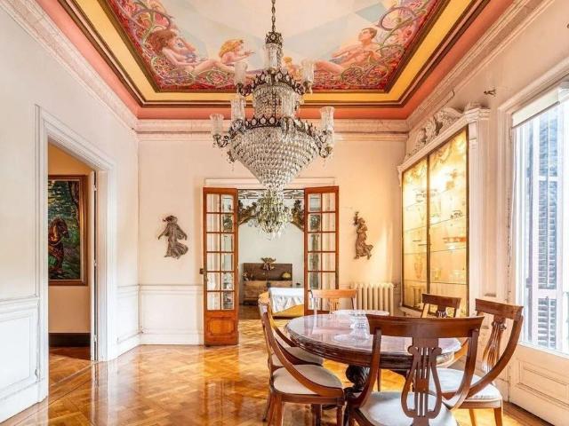 Piso de alto standing en venta en Barcelona, Cataluña