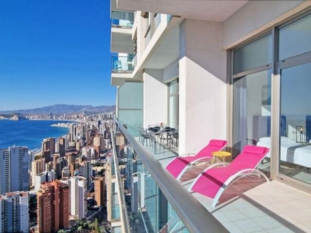 Piso de alto standing en venta en Benidorm, España
