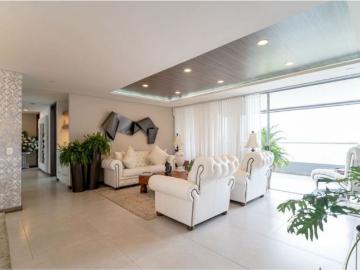 Piso de alto standing en venta en Envigado, Colombia