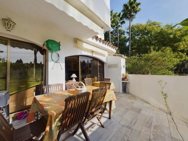 Piso de alto standing en venta en Elviria, Marbella, Andalucía