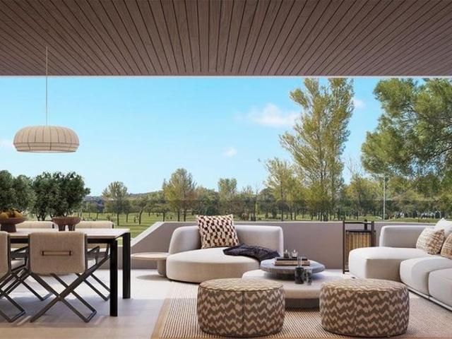 Piso de alto standing en venta en Estepona, Andalucía