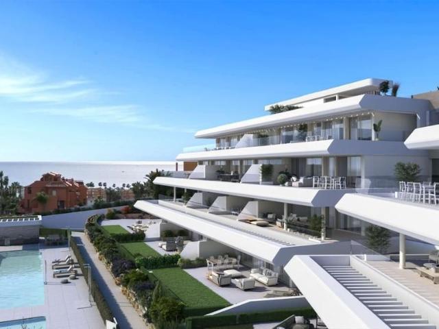 Piso de alto standing en venta en Estepona, Andalucía