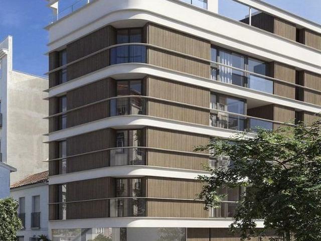 Piso de alto standing en venta en Estepona, Andalucía