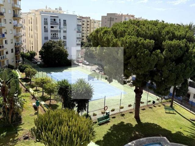 Piso de alto standing en venta en Estepona, Andalucía
