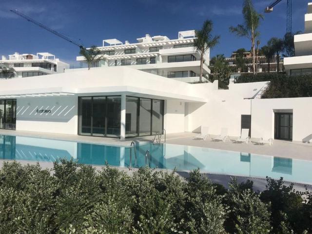 Piso de alto standing en venta en Estepona, España