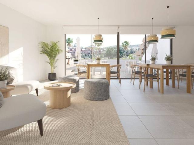 Piso de alto standing en venta en Estepona, España