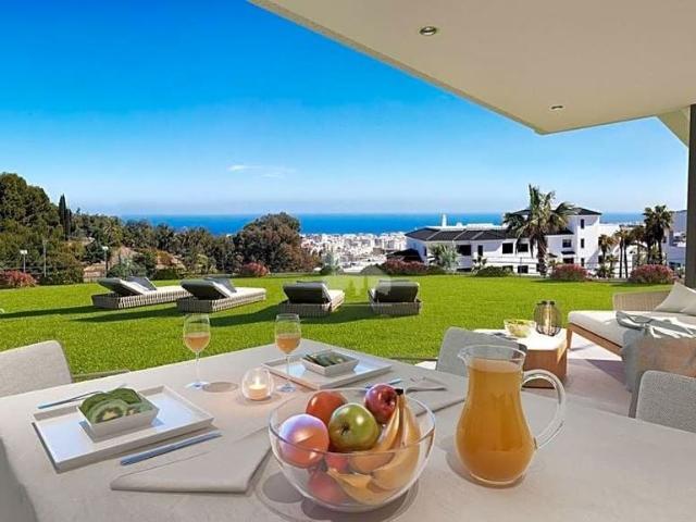Piso exclusivo de 228 m2 en venta en Estepona, Andalucía