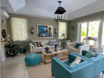 Piso de alto standing en venta en Farallón, Panamá 130773 LuxuryEstate. Com