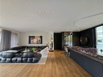 Piso de alto standing en venta en Heliconia, Colombia