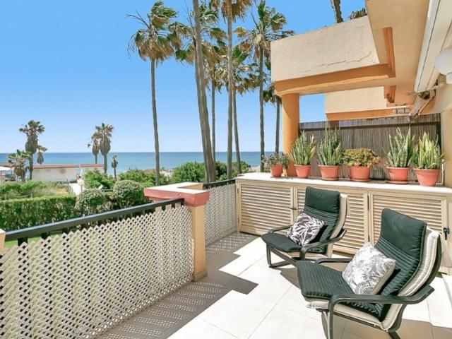 Piso de alto standing en venta en Las Chapas Alicate Playa, Marbella, Andalucía