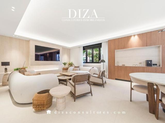Piso de alto standing en venta en Madrid, España