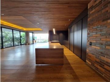 Piso de alto standing en venta en Medellín, Colombia