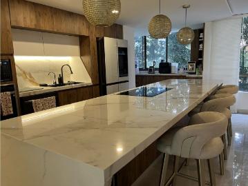 Piso de alto standing en venta en Medellín, Colombia